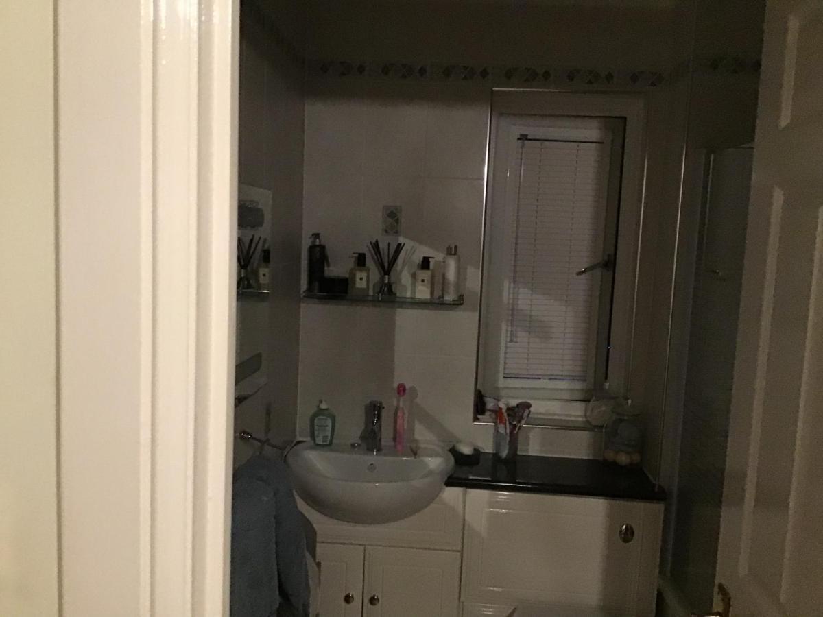 Erskine Apartment Dalmuir Luaran gambar